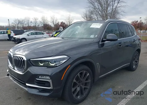 2021 BMW X5 xDrive40I z USA, uszkodzony, nr VIN 5UXCR6C0XM9F47457